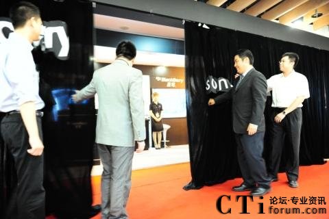 ����(n��i)�׼Һ�ݮ�����w���_Ļ�xʽ