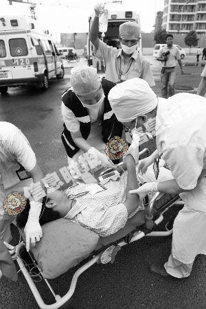 ��خ�^(q��)�e�����а���ȼ�¼���(y��ng)����Ԯ����(x��)��120���ӓ��ȡ����ߡ�